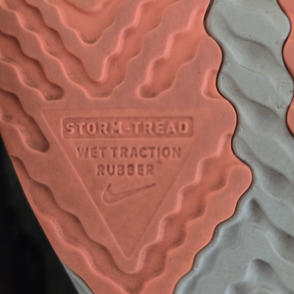 Nike Shield React Water Repellent Running Shoes‎ Night Reflectivity - Picture 10 of 12